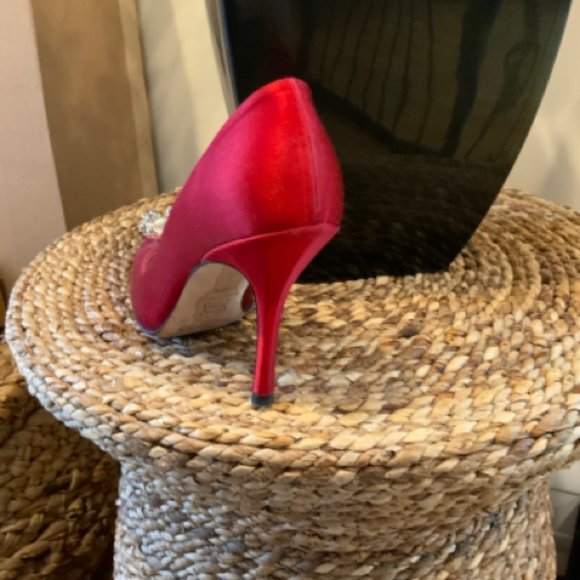 JIMMY CHOO SATIN PUMP WITH PEARLS SZ 38.5 SHOE - Picture 4 of 5